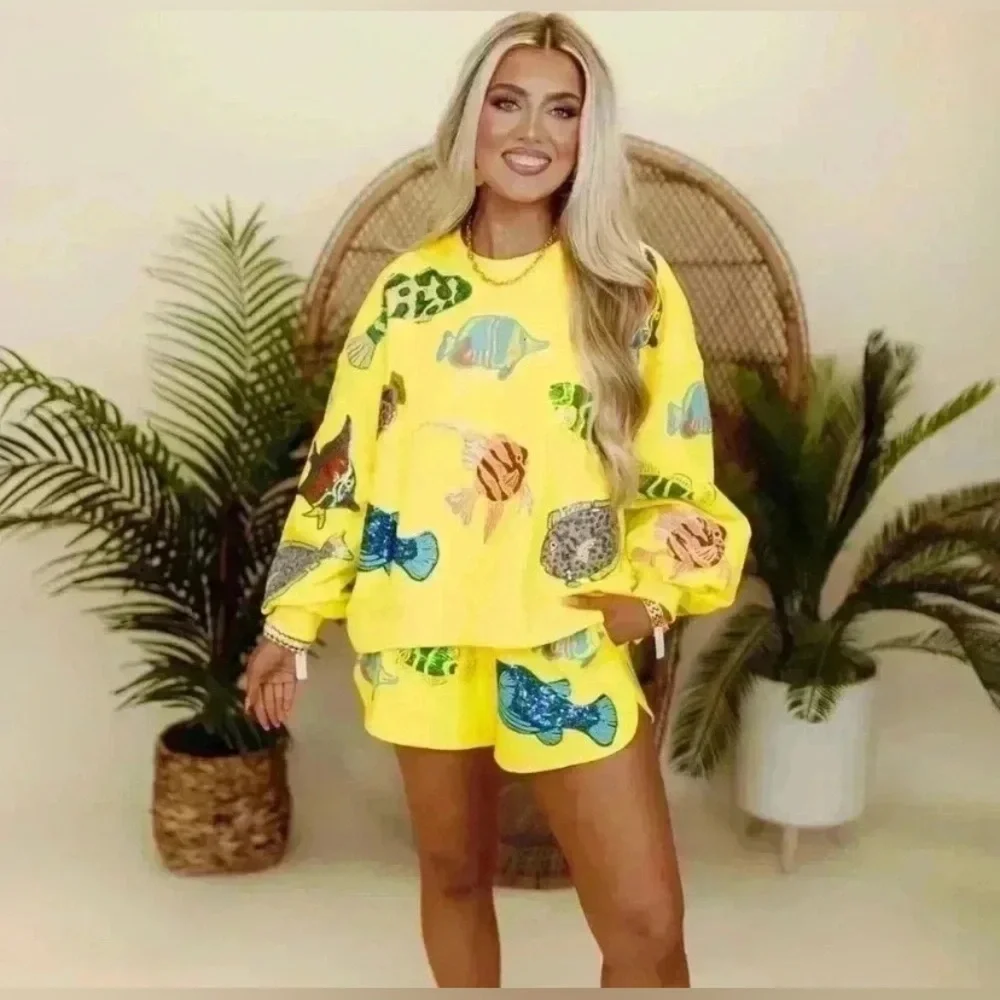 NWT Queen of Sparkles Yellow Fish Sequin Shorts Large Revolve Beach Vacation - Picture 12 of 12